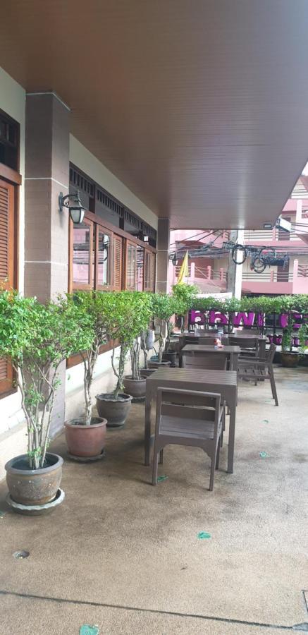 Sunview Place Pattaya Buitenkant foto
