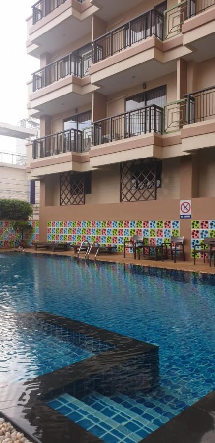Sunview Place Pattaya Buitenkant foto
