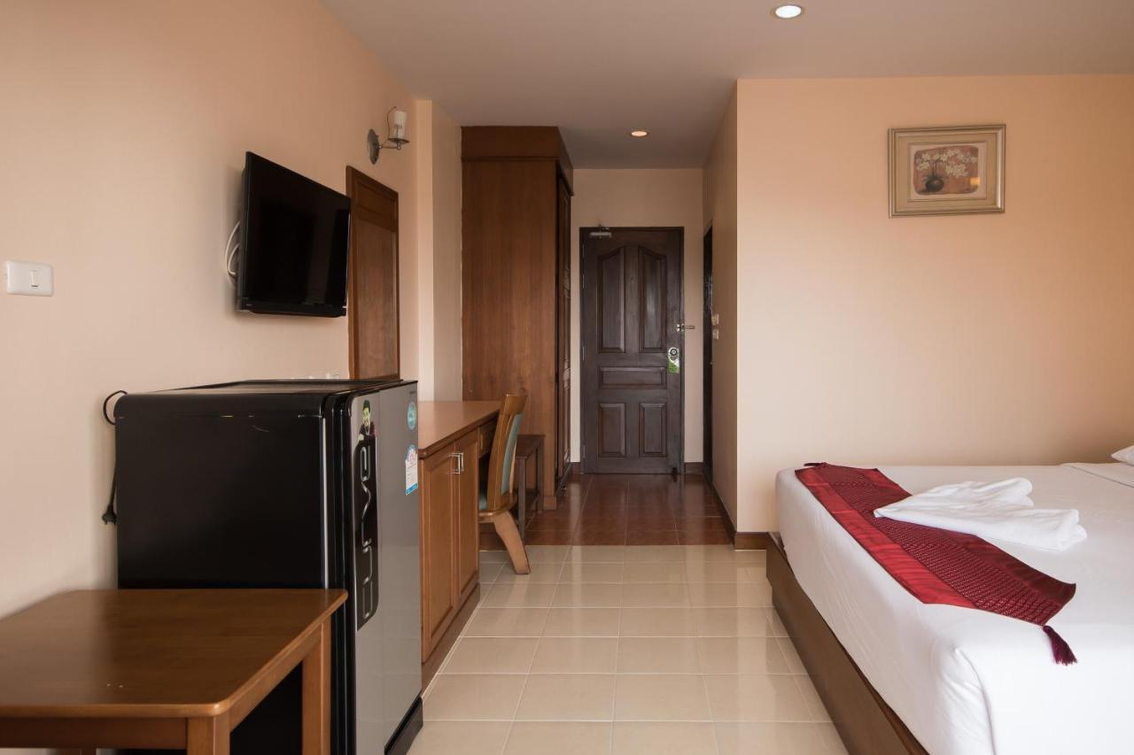 Sunview Place Pattaya Buitenkant foto