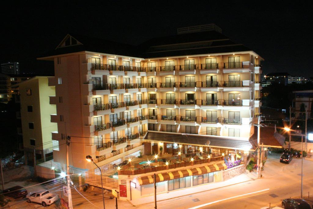 Sunview Place Pattaya Buitenkant foto