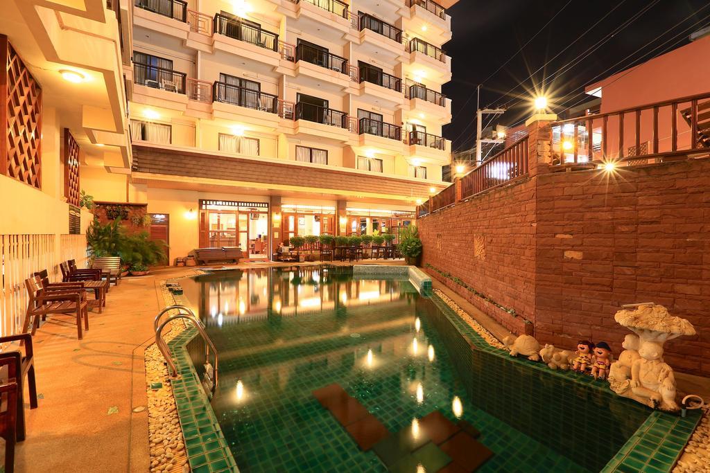 Sunview Place Pattaya Buitenkant foto
