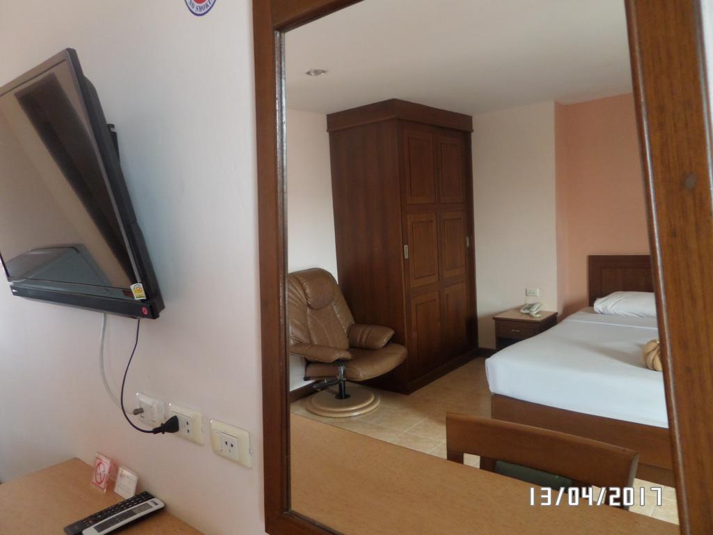 Sunview Place Pattaya Buitenkant foto